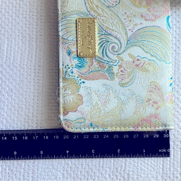 Luv Betsey by Betsey Johnson Wristlet/Wallet - Picture 5 of 8